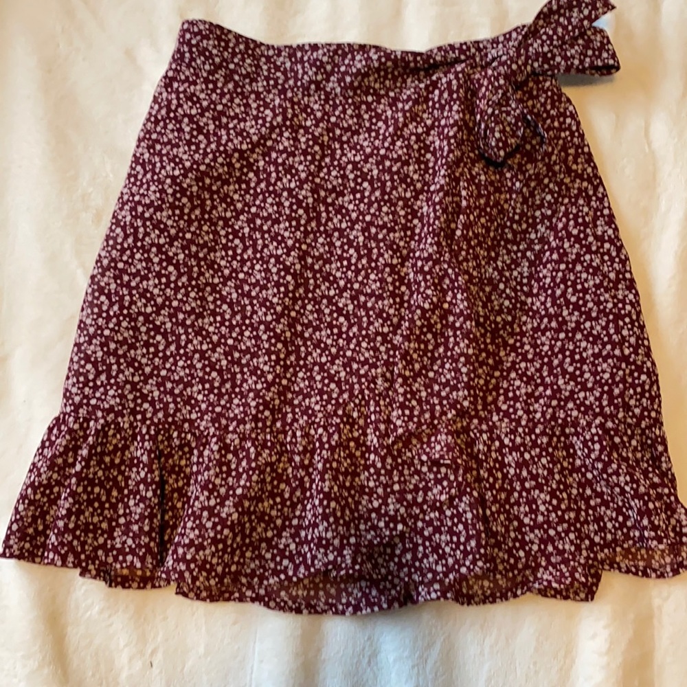 Burgundy and cream skirt. Ultra high rise
